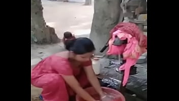 bangla desi village ma chele bathing