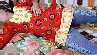 sex-dedah-nurparida-sunda-indonesia-di-hotel-citra-grend