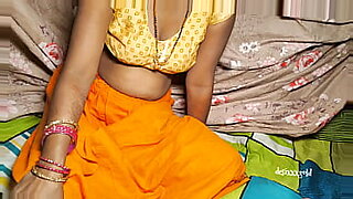 sex-with-indian-bhabhi-with-sister