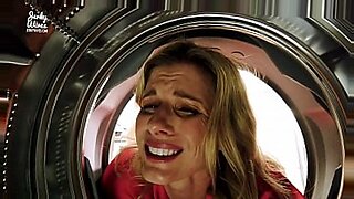 step-mom-got-stuck-in-the-washing-machine