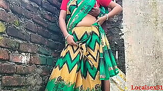 punjabi bhabi achla shows her massive boobs punjabi audio