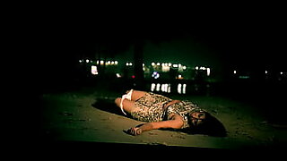 indian-actress-romantic-sex