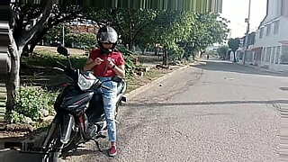 ngewe-di-atas-motor