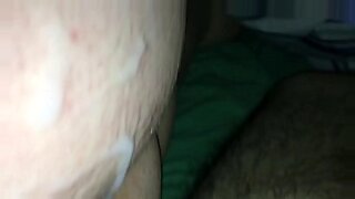 slut-rips-bug-lines-coke-before-mfm-anal-threesome