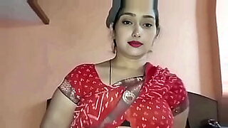 wife-cheating-behind-her-husband