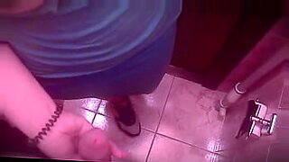 public-toilet-watching-stranger-hardcore-housewife