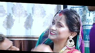 anjali-arora-real-videos-kacha-badam-sari