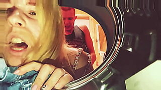 pizza-delivery-asian-princess-gets-stuck-in-the-window-she-has-to-suck-2-unhelpful-dicks-teamskeet