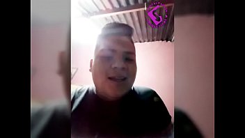 hombre caliente se masturba y termina en esposa mientras duerme porn video