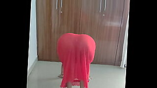 chandigarh-college-bathing-girl