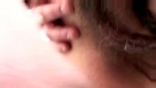penis massages in mouth man