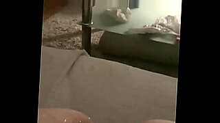 jor-kore-bhabhi-ke-tule-niye-giye-sex-kore-videos-4-boys