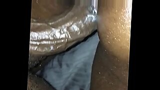 sex-while-sucking-mens-nipples