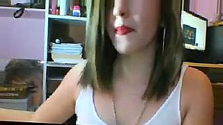 visitors sex with house wife