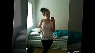 19 years old girl first time porn video