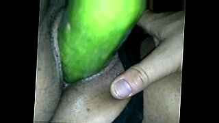 yanina-molina-se-le-sale-teta-xxx
