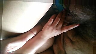 nipple-suck-in-bus