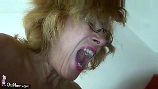 cum-in-granny-mouth