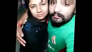 a-man-kiss-her-gf-boobs-and-vagina