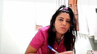 tamil-mom-bathing-nude-vlog