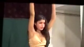 pakistani girls mujra dance in london