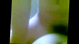 amateur couple get naughty in the shower