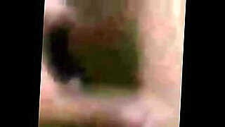 blue-film-12-baras-ki-ladki-chodta-hai-kab-chillati-hai-vahi-video