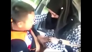 video seks cikgu suhana tudung hijau