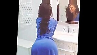 pawg twerk booty sharkin