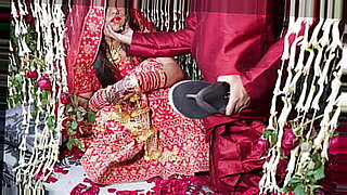 indian cople after marriage suhagraat sex videos in wedding dress hindi audio