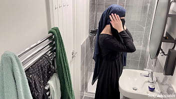 arab flicked arab hijab