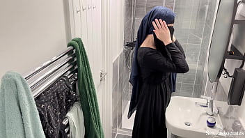 hijab huge boobs
