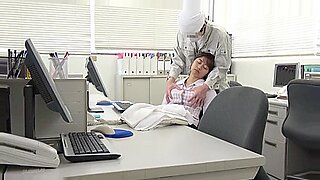 japanese blow job at work with rei kitajima