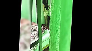 marido coloca camera escondida e flagra esposa empregada