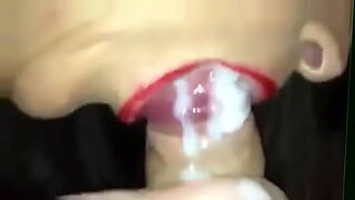 close-up-pussy-job-made-him-cumshot-sooo-real-hot-she-rubs-his-cock