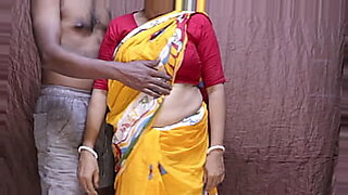 bhavi-sex-saree-blouse-m