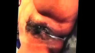 man-eating-squirting-pussy