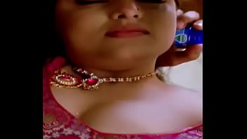 big boob masturbasi