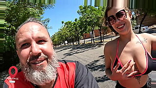 mi-hermana-se-desnuda-y