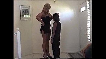 tall woman fucked small man