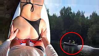 sex-at-the-river-on-a-jet-boat