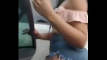 pinay nakita nag finger sa cr