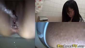 arab girl spycam toilet pee