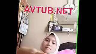 kocok memek ibu