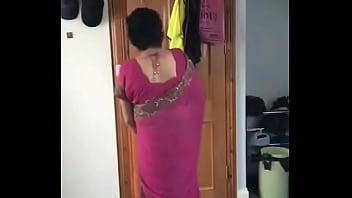 desi saree peeing