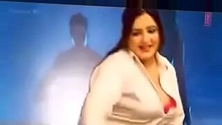 boobs dance pakistan