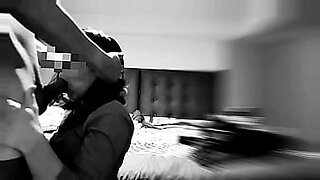 mom-caught-daughter-boyfriend-cock